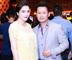 Lý Nhã Kỳ mũm mĩm đến chúc mừng Bằng Kiều