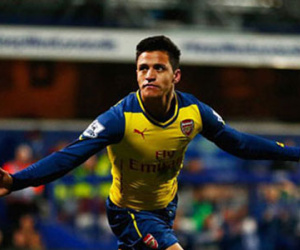 QPR 1-2 Arsenal: Bước ngoặt trong hiệp 2