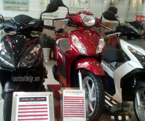 Sau Tết, xe máy Honda vẫn "khan" hàng