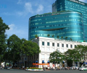Lotte thâu tóm cao ốc Diamond Plaza TP.HCM