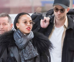 Robert Pattinson lạnh lùng sánh đôi bên bạn gái cá tính