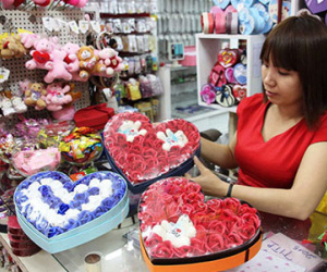 Quà tặng 8/3: “Độc”, lạ, giá cao