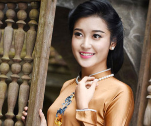 Á hậu Huyền My “hóa” thiếu nữ Hà Nội xưa