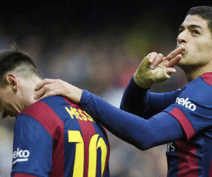 Barca "hất cẳng" Real, Messi bắt kịp 30 bàn của Ronaldo