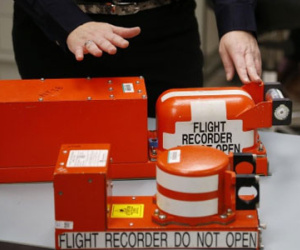 Malaysia Airlines thừa nhận sai sót về pin hộp đen MH370