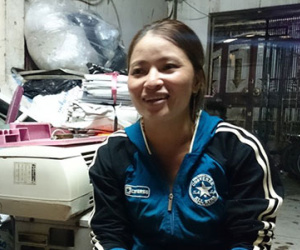 Người mua ve chai hồi hộp trước ngày "giải tỏa" 5 triệu yen