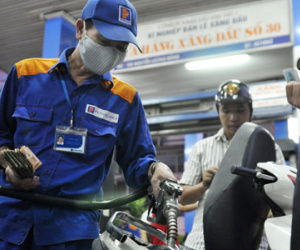 Tăng thuế bảo vệ môi trường xăng dầu lên 300%