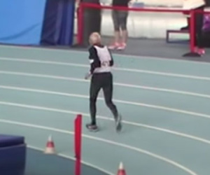 Cụ ông 95 tuổi chạy 200m trong… gần 1 phút