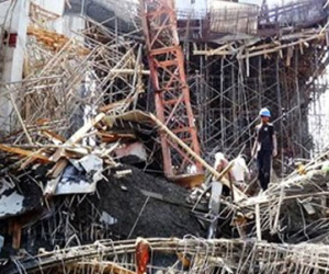 Bangladesh: Nhà máy do Trung Quốc xây sụp đổ, 100 người bị chôn vùi