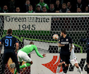 Wolfsburg 3-1 Inter: Thua bởi hàng phòng ngự