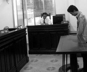 Bị hại tới nhà chia sẻ, xin tòa giảm án cho tên cướp trẻ