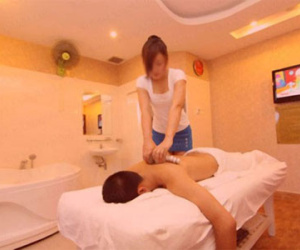 Mát xa tại nhà, khách nào thích thì đi… tới bến