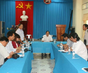 Học sinh Trà Vinh đánh bạn: Đình chỉ cả hiệu trưởng, hiệu phó