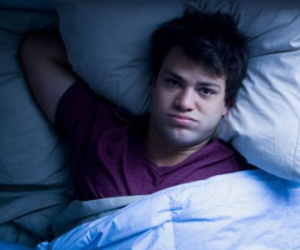 Tâm lý mệt mỏi ngày đầu tuần gây mất ngủ đêm chủ nhật