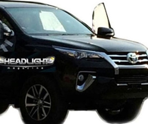 Toyota Fortuner 2016 lộ đầu xe mới giống Lexus