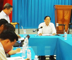 Hiệu trưởng trường "nữ sinh bị đánh hội đồng" xin từ chức