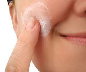 Những thành phần mỹ phẩm cần tránh với da khô