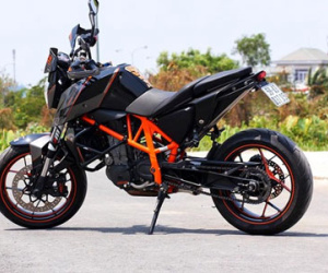 KTM 690 Duke tân trang phong cách thể thao ở Sài Gòn