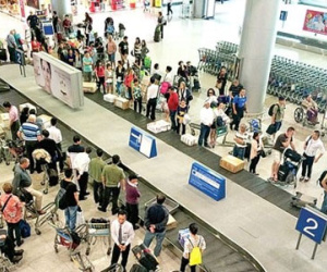 Vì sao tư nhân tranh mua cảng hàng không?