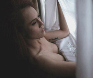 Mẫu nude Việt: Từng bị rượt đuổi khi chụp ngoài trời