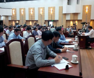 Họp báo vụ 6.700 cây xanh: 21 câu hỏi không được trả lời