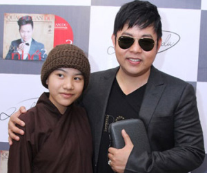 Quang Lê nhận ni cô Huyền Trân làm con nuôi