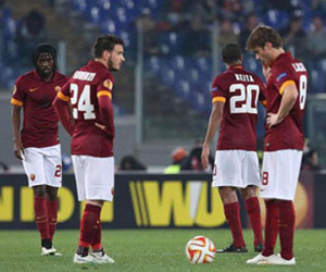Roma 0 - 3 Fiorentina: Roma thua tan tác trong 22 phút