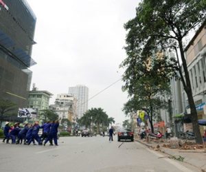 Nhà thơ Trần Đăng Khoa: “Đừng vu cho nhà tài trợ là lâm tặc"