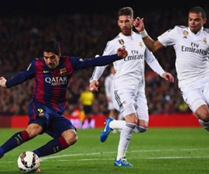 Suarez toả sáng, Barca đã bỏ xa Real 4 điểm