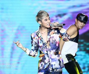 The Remix: Sơn Tùng M-TP "mút kẹo" lên No.1, Bảo Anh bị loại