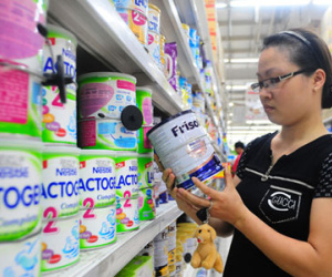 Tìm cách lách luật, không giảm giá bán sữa