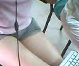 Hoảng hồn khi gái "show hàng" qua webcam
