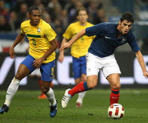 03h00 ngày 27/3, Pháp vs Brazil: Hãy hát khúc Samba!