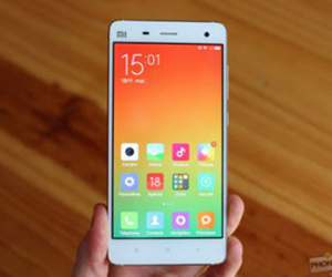 Xiaomi lộ điện thoại gắn mác siêu xe Ferrari