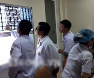 Chuyển nạn nhân vụ sập giàn giáo ra Hà Nội điều trị