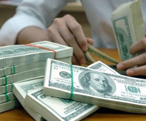 USD tiếp tục tăng, giá dầu thô lại giảm mạnh
