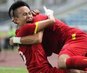 Gặp Macau, HLV Miura chơi "canh bạc tất tay"
