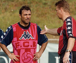 Van Gaal bị trò cũ chửi là "đồ cặn bã"