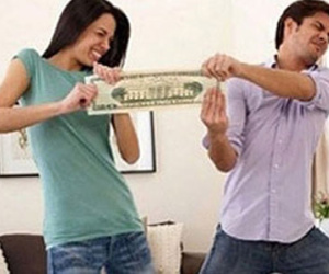 “Vợ là cái kho không đáy, dại gì mà nộp tiền”