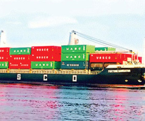 Đại gia tàu biển mắc cạn, ông chủ ngân hàng ôm nợ