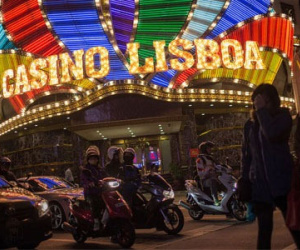 Doanh thu ngành sòng bạc Macau liên tục giảm mạnh