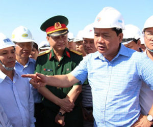 Bộ trưởng Thăng quyết thời điểm sửa sân bay Tân Sơn Nhất
