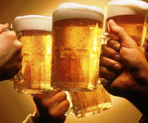 Đàn ông Việt uống rượu bia gấp 4 lần bình quân của thế giới