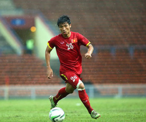 Trung vệ U23 Việt Nam trở về tập luyện với đội hạng Nhì