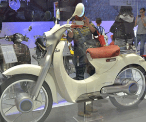 Honda trình làng Super Cub phiên bản chạy điện