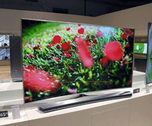 TV màn hình cong Samsung JS9500 về Việt Nam, giá hơn 200 triệu đồng