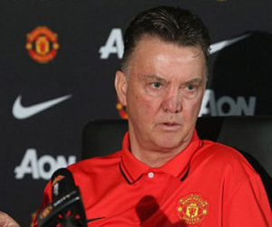Van Gaal gửi thông điệp thách thức Chelsea và Arsenal