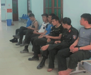 10 công an bị đánh phải nhập viện