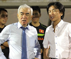 Chủ tịch VFF Lê Hùng Dũng: "Chỉ Calisto, Riedl mới đủ tư cách phán xét HLV Miura"