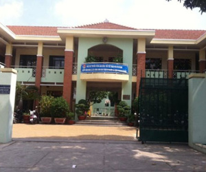 Đình chỉ 3 bảo mẫu đánh dã man trẻ HIV